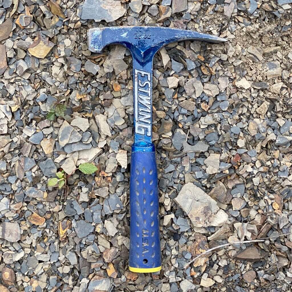Estwing Bricklayers/Mason's Hammer - 22oz - E6-22BLC with blue handle